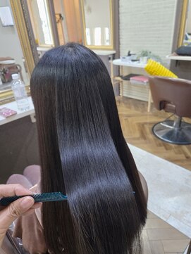 デザイナーズヘアー ラグジス(Designers hair LUXIS) ~【LUXIS海老名】~大人気★酸性ストレート♪