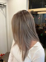 リングバイモアムー(Ring by Moremuu) バレイヤージュ