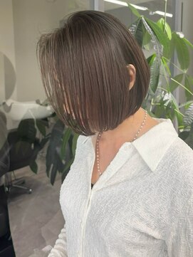 hair salon Heir【4月19日NEW OPEN(予定)】 40代50代の白髪悩み解決ぼかしショートボブ