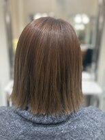 トウロウ 川口店(TOU/ROU) 大人ショート 白髪ぼかし 脱白髪染め ハイライト30代40 代