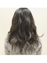 ヘアメイク マルナ 大通店(HAIR MAKE MALUNA) さりげなインナー☆ホワイトグレー