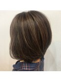 白髪染めなんて思わせないハイライトカラー♪