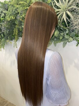 アールサロン アオヤマ(Rr SALON AOYAMA) プラチナミネコラ