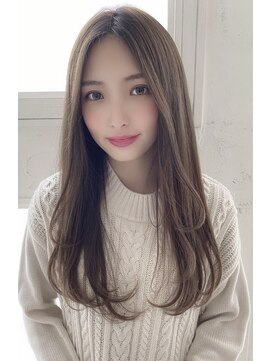 ソワリー 栄(THOiRY) 小顔カットが得意なスタイリストby坂元