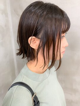 テトヘアー(teto hair) 切りっぱなしボブ、外ハネボブ、スリークボブ、アッシュブラウン