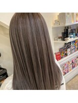 レガシーヘアーデザイン(Legacy hair design)&nbsp;カラー剤で作るスジ感ハイライトカラー