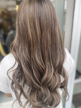 ラビス 浦和(Lovis) デザインカラー/レイヤーカット/ウェットヘア/夏のヘアアレンジ