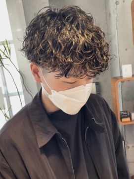 フィフス 天神大名(fifth) メンズパーマ波巻きスパイラルパーマツイストパーマメンズカット