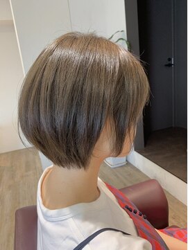 アフィナー(Afinar) 【横浜/Afinar】大人っぽくスモーキーベージュ♪