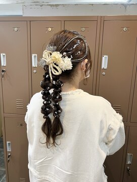 ブロンド(Blonde.) 成人式ヘアセット/編みおろしツイン