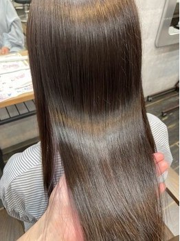 グレネイド ミラキタ(GRENADE MIRAKITA)の写真/【野里】 《TOKIO／Aujua》最強トリートメント2トップ取扱い★どんな髪でも輝くツヤ髪へと導きます!!