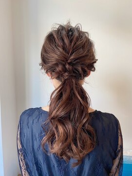 ロウブ(roubu.) タッセルボブショートカットウルフカットネビージュワンレン小顔