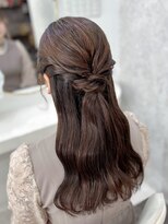 ラビス(Lovis) 黒髪カタログ/ボブルフ/ネビージュ/小顔に見せるヘア/ワンレン