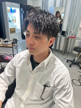 メンズサロン キング 心斎橋店(Men’s salon K!ng) 波巻きツイストスパイラルパーマ/フェザーパーマ/眉毛/メンズ