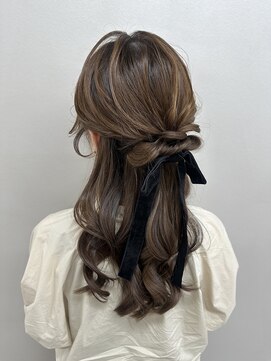 ソリン(Solin') ハーフアップ