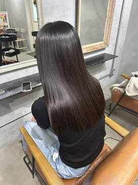 艶髪ロングヘアスタイル