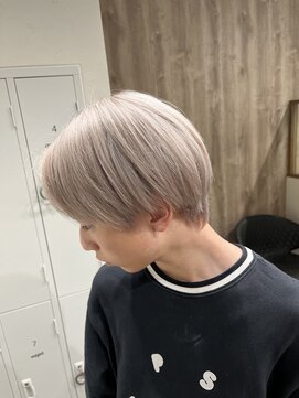 【innocence】西宮/ホワイトブロンド/ナチュラルマッシュ＠宮本