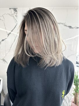 エトワール(ETOILE) バレイヤージュカラー 三ノ宮/元町