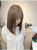くすみベージュ　ケアブリーチ1回　切りっぱなし　艶髪横浜★
