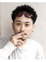 【スパイキーショートも無造作にキマる男らしさ】朝が忙しいビジネスマン、直毛でセットが難しい方に人気