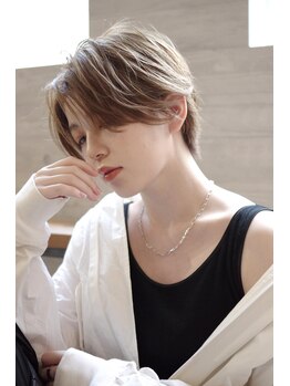 アンダー(ANNDER)の写真/ダメージを最小限に抑えたケアを。潤いをプラスしたグロスカラーで透明感のある仕上がりに☆