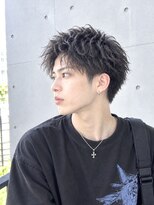 ネオリーブ ロア 鶴川店(NEOLIVE ROA) 束感ツイストパーマ×スパイキーショート