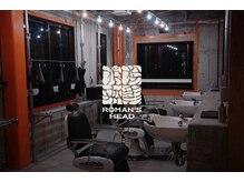 Men's salon 浪漫頭髪 ROMAN'S HEAD 溝の口 【11月上旬 NEW OPEN(予定)】の雰囲気（無骨で洗練された空間。男のためのメンズサロン。）