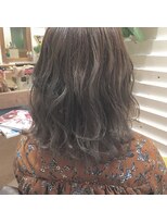 ラレイ(Lalei)&nbsp;＊ベージュカラーふわミディ　辻幸奈