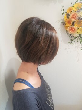 ヘアーアンドスパ アウローラ(AURORA) ショート
