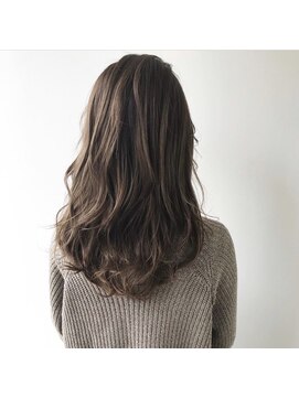 サードバイローラン(THiRD by ROULAND) 【THiRD】ナチュラルフリンジウェーブ