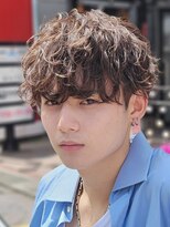 フィフス 原宿(fifth)&nbsp;ツイストスパイラルパーマメンズパーマツーブロックマッシュ韓国