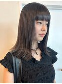 外ハネミディアム　ダークカラー　グレージュ　透明感カラー