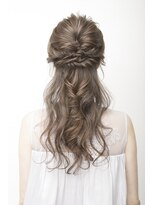 フェリーアヴェダハルミ(FEERIE AVEDA HARUMI)&nbsp;定型アレンジ