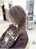 レイヤーカットハッシュカットミルクティーベージュ