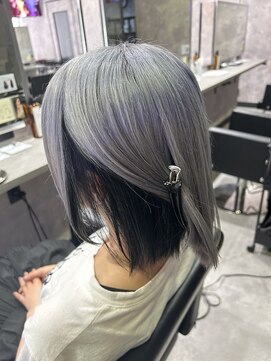 メゾンセブンルックス 宇都宮簗瀬店(Maison 7LOOKS) ホワイトシルバー×ブラックインナー《平畑》