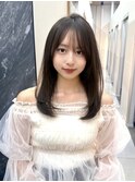 ミディアムナチュラルレイヤーシースルーバング