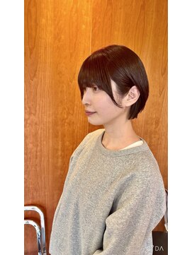 ウル 久留米(URU) ショートボブ /丸みショート/カラーカット縮毛矯正