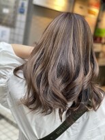 ディア(.eer)&nbsp;心斎橋/南船場*アーモンドラテブラウン×3Dハイライトカラー