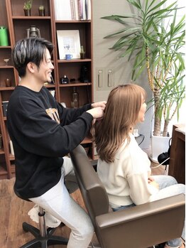 ヘアールーム グリン(Hair room GRin)の写真/カウンセリング～仕上げまでマンツーマン施術◇シャンプーも担当スタイリストが施術するからリラックス◎