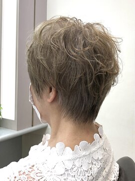 テルミークリニカルデザイン 北千里 ショートパーマ絶壁解消ポイントパーマ骨格補正カット