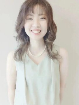 ヴァンカウンシル 伊那(VAN COUNCIL) インナーで華やか☆ふんわりロング