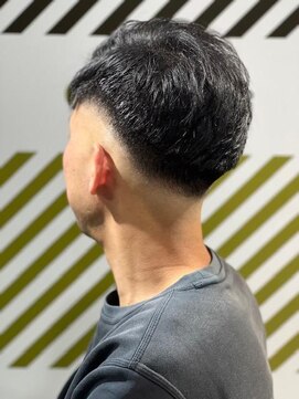 バーバーバー 四谷(BARBER-BAR) 大人のフェードスタイル