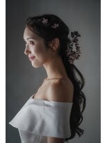ウィロウ(WILLOW)&nbsp;2023hairmake WILLOW BRIDAL collection～03