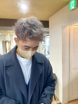 ゼン(ZEEN) 【メンズの垢抜けハイトーンカラー】札幌駅/大通り/髪質改善/