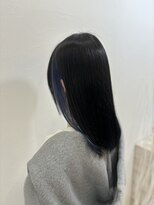 ラビス クローバー(Lovis clover)&nbsp;イメチェンヘアスタイル　ハッシュカット　フルバング