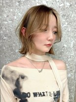 ハイトーンカラー外国人風ボブ切りっぱなし外ハネナチュラルボブ