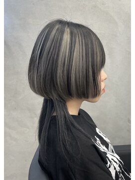 ファイブバイジエクト 堀江(FIVE by The Ect) 細めハイライト/クラゲヘアー/ブルーカラー