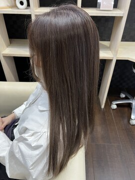 ラボア(La'BOA) ハイライトで立体感を！シルバーブラウンカラー！！