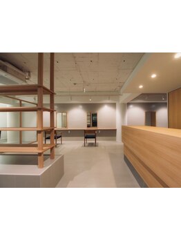 他店で断られた方もお任せ下さい◇経験豊富なスタイリストによる高技術な施術でパーマスタイルが楽しめる！