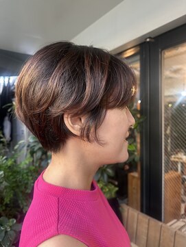 リズム(RHYTHM) ふんわり丸みショート×ハイライトカラー